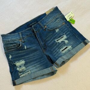 NWT Midi Low Rise Jean Shorts